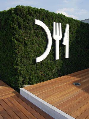 當成線下超級入口，店面標牌主要性凸顯27