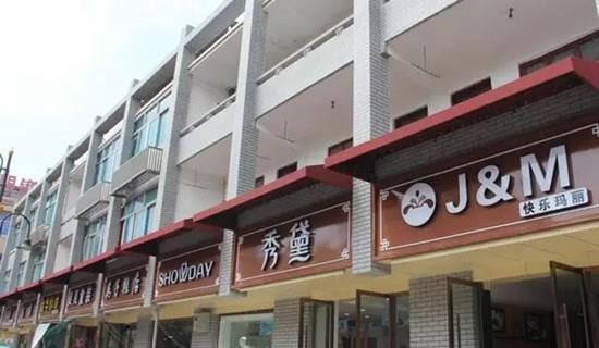 走在街上，察覺店鋪廣告牌照貓畫虎，統一式商鋪標牌有需要嗎？4
