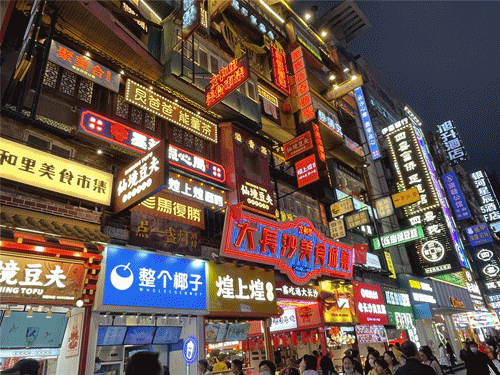 走訪長沙、重慶等地后，我總結出一套亞克力字廣告牌“吸金術”3