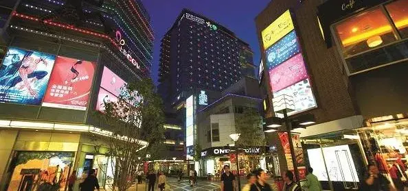 走訪10多位廣告公司用戶，才一些這份外墻鏤空燈箱制造裝置指南13